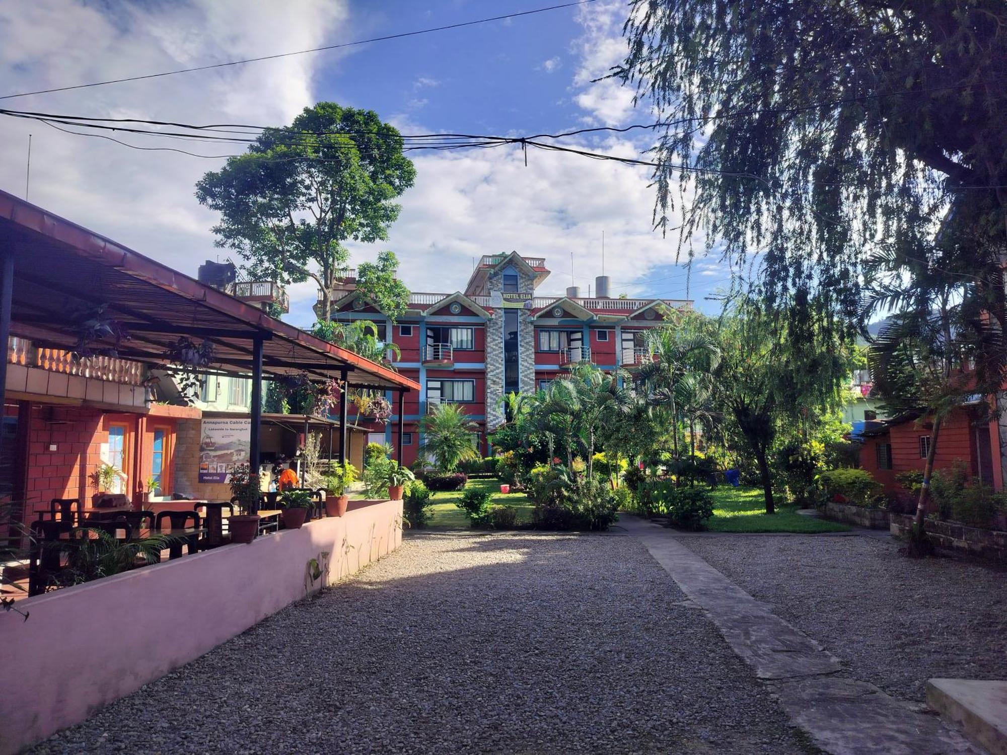 Hotel New Elia Pokhara Bagian luar foto